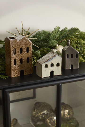 4 & 2 Pieces Set Village House